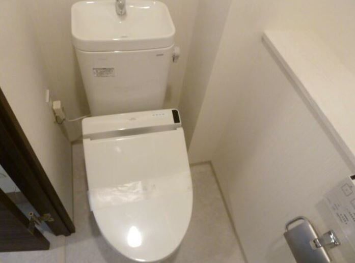 トイレ　（別タイプ参考写真）ルクレ板橋　北区滝野川７