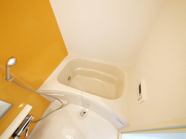 バス・シャワールーム　ゆったり過ごせるお風呂です