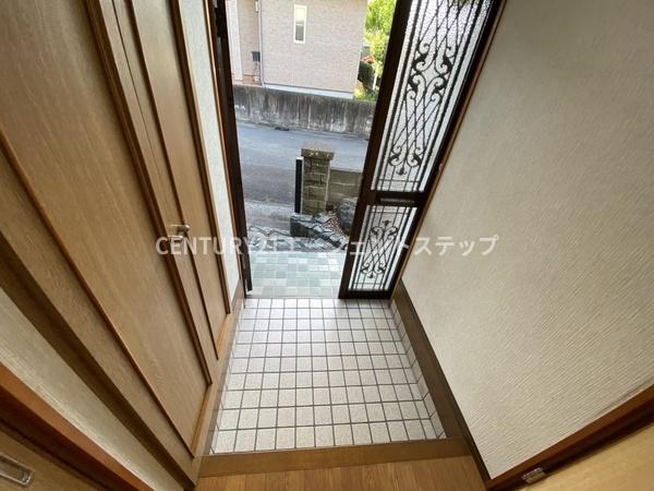 東大宮貸家の玄関写真
