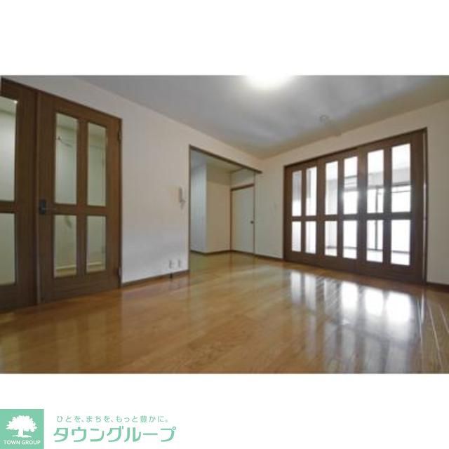 居室・リビング　タウンハウジング調布店まで♪