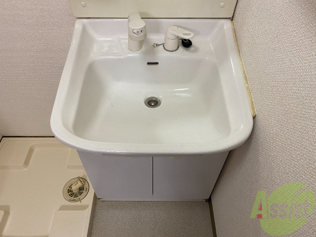 洗面設備　洗面はこちらでお願いします。歯磨きもＯＫです。