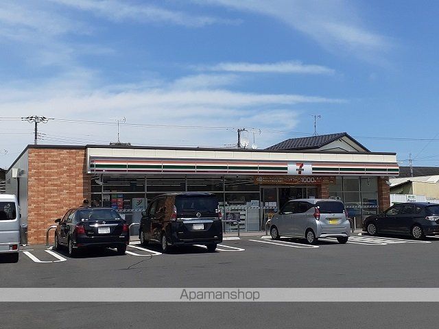 コンビニ　セブンイレブン釈迦町店（コンビニ）まで500m