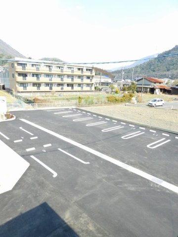 駐車場　駐車場完備です