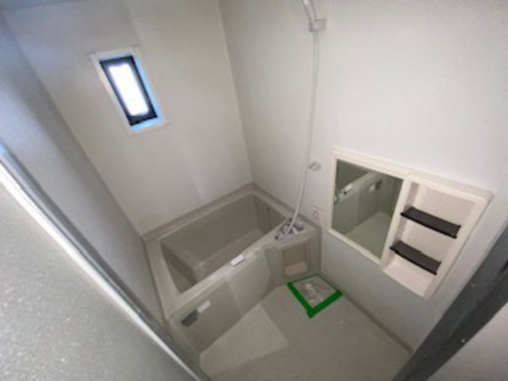 バス・シャワールーム　※別部屋の写真です