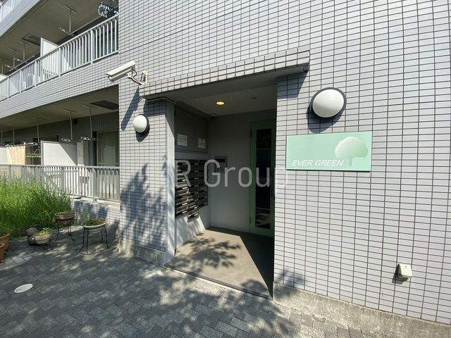 エントランス　オートロック完備