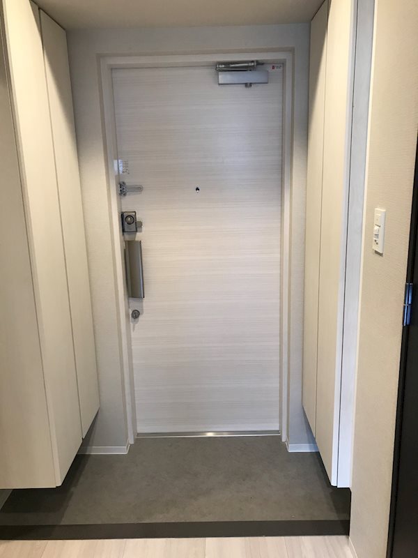 玄関　玄関