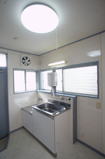 キッチン　※給湯器は機能保証なし