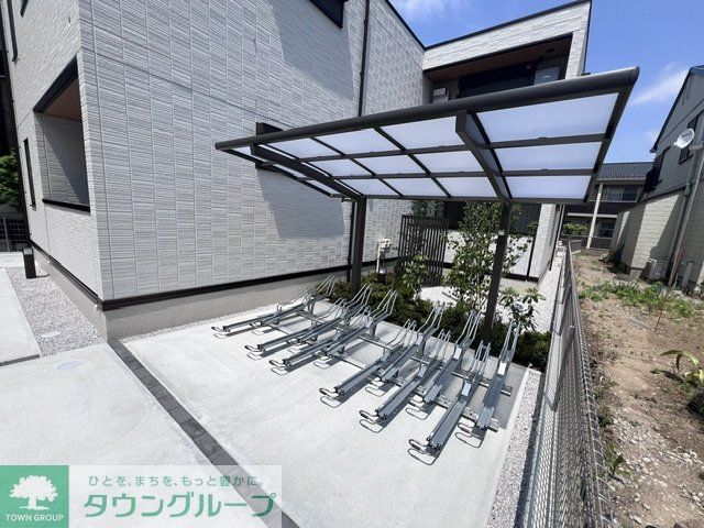 駐車場　庭