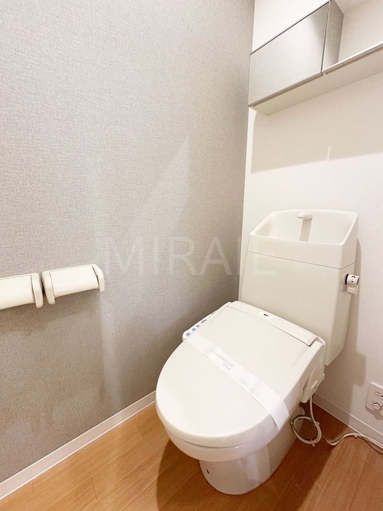 トイレ　別号室参考写真