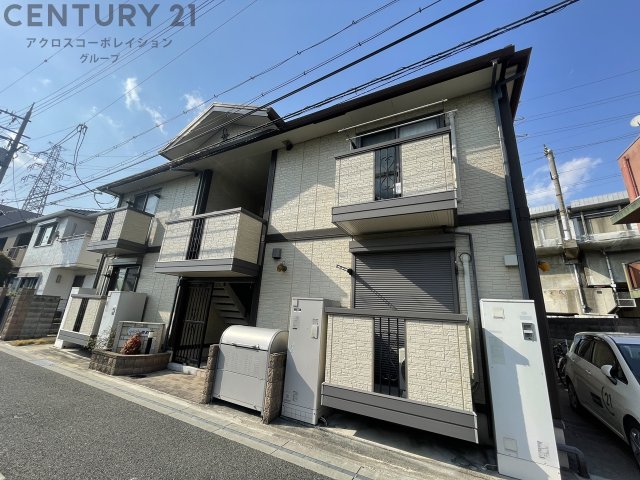 建物外観　敷地内に駐車場あります！