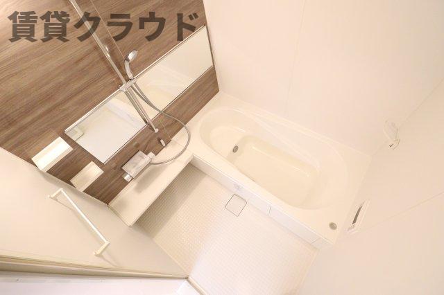 バス・シャワールーム　ゆったり過ごせるお風呂です