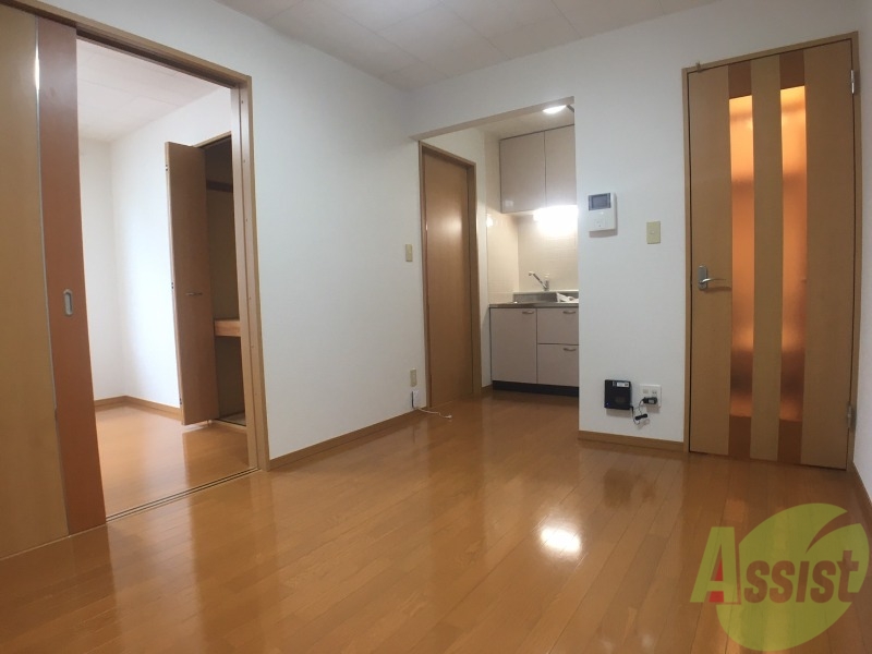 居室・リビング　広くてキレイなお部屋が広がっていて、充実した生活が送れそう。