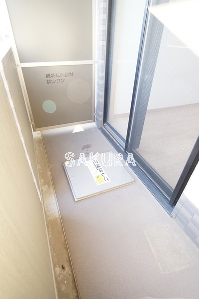 バルコニー　便利で嬉しいバルコニー付きです♪