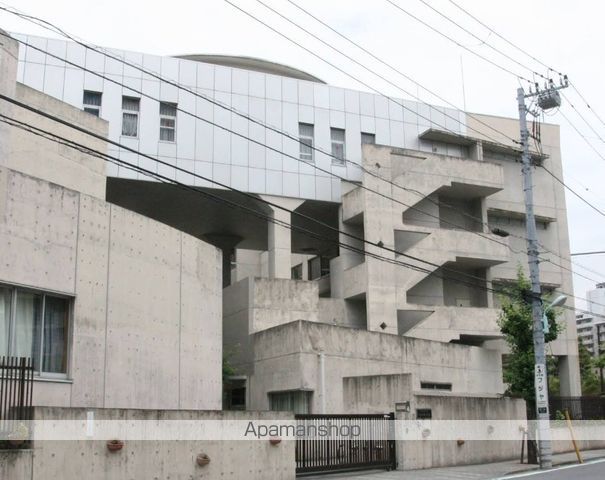 中学校　豊島区立千登世橋中学校（中学校）まで1375m