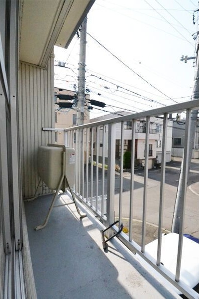 バルコニー　※写真は２階同号室です。