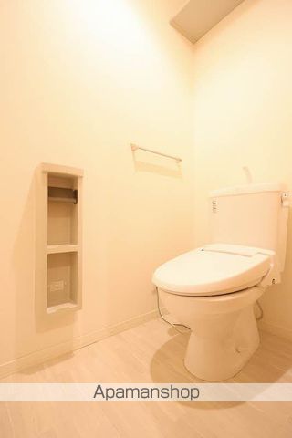 広島市東区 2階建 築14年のトイレ写真