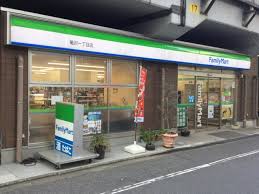 コンビニ　ファミリーマート 亀沢一丁目店（コンビニ）まで296m