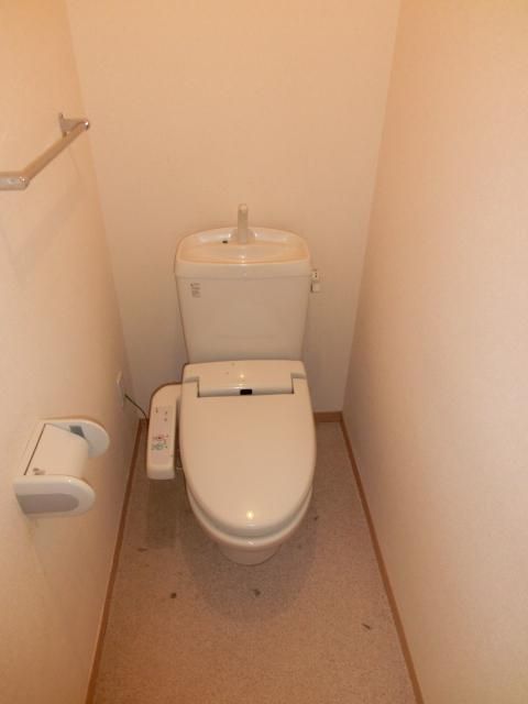 トイレ　洗浄便座付トイレルーム