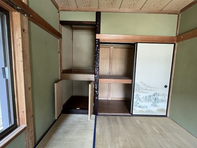その他　1階和室収納