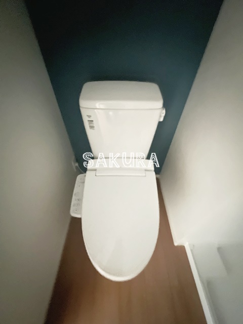 トイレ　嬉しい温水洗浄便座付き♪