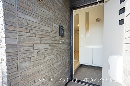 呉市 2階建 新築の玄関写真