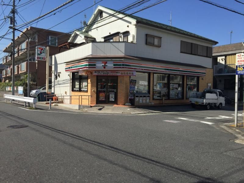 コンビニ　セブンイレブン市川新井3丁目店（コンビニ）まで320m