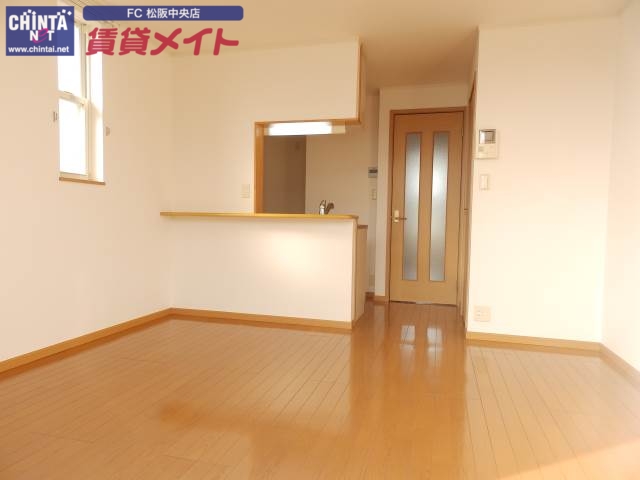 居室・リビング　他部屋のお写真です！