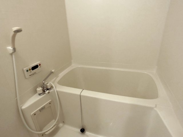 バス・シャワールーム　お風呂で日々の疲れを落としましょう