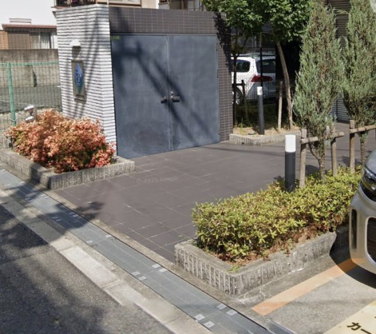 エントランス　共用部の印象も大切に