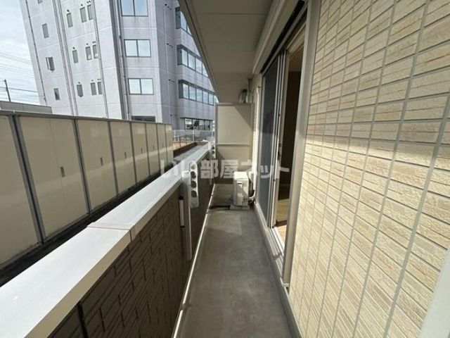 ＪＲ宇都宮線 宇都宮駅 バス乗車時間：24分 最寄りバス停で下車 徒歩3分 3階建 築10年の内装写真