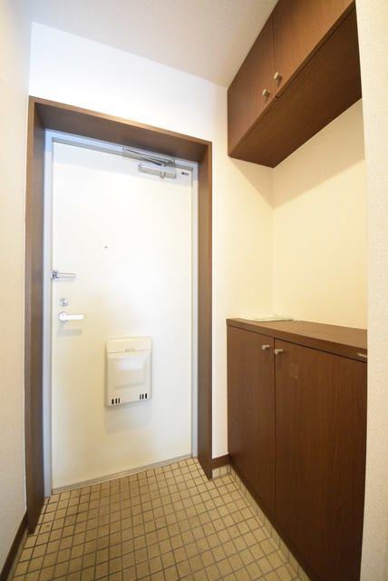玄関　★広々とした玄関です★