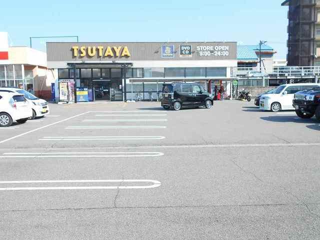 レンタルビデオ　ツタヤフジグラン新居浜店様（レンタルビデオ）まで750m