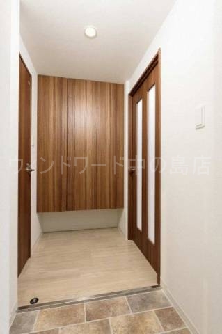 玄関　詳細は、ウィンドワード中の島店までご相談下さい。