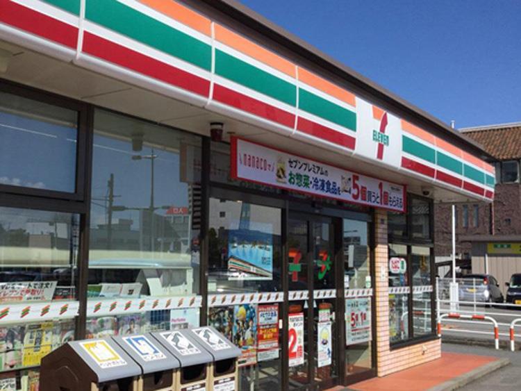 コンビニ　セブンイレブン高崎九蔵町店（コンビニ）まで957m