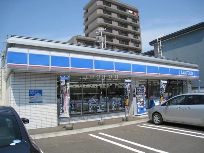 コンビニ　ローソン札幌本郷通十三丁目店（コンビニ）まで308m