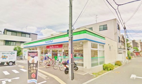 コンビニ　ファミリーマート 上住吉二丁目店（コンビニ）まで748m