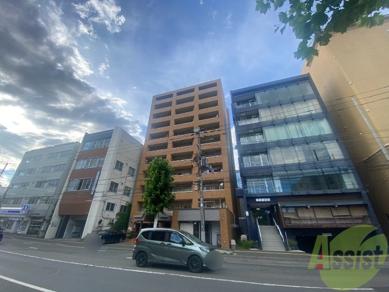 建物外観　札幌市中央区南三条西「ダイアパレス南３条」
