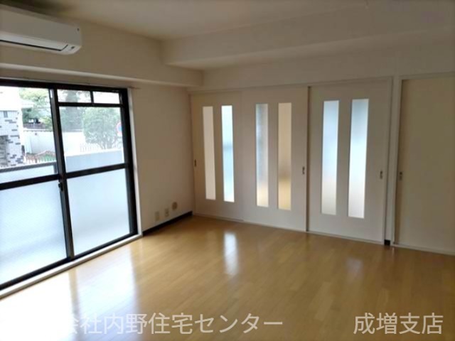 居室・リビング　東面のＬＤＫ