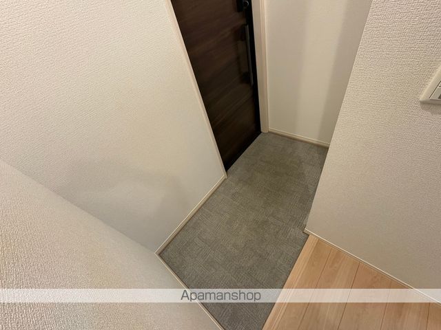 近鉄大阪線 久宝寺口駅 徒歩4分 3階建 築6年の玄関写真