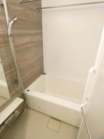 バス・シャワールーム　バス※別部屋参考写真