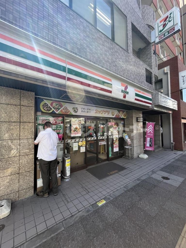 コンビニ　セブンイレブン北区王子2丁目店（コンビニ）まで560m