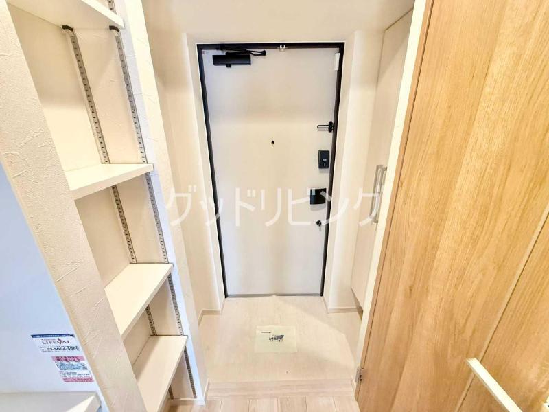 クレヴィスタ高砂IIの玄関写真