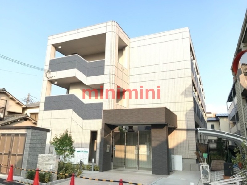 ロビー　外観写真（昼）