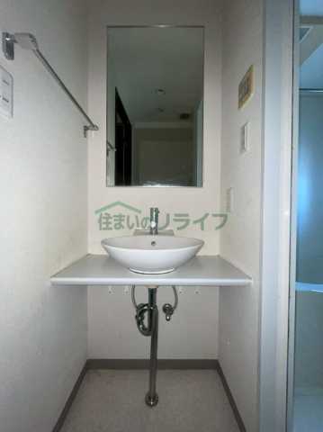 都営大江戸線 東新宿駅 徒歩4分 18階建 築21年の内装写真