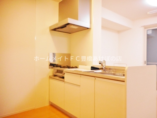 キッチン　同型別部屋写真（反転）