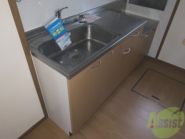 キッチン　こちらはキッチン。調理スペースもあり使いやすそうです。