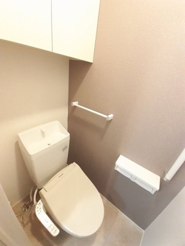 トイレ　コンパクトで使いやすいトイレです