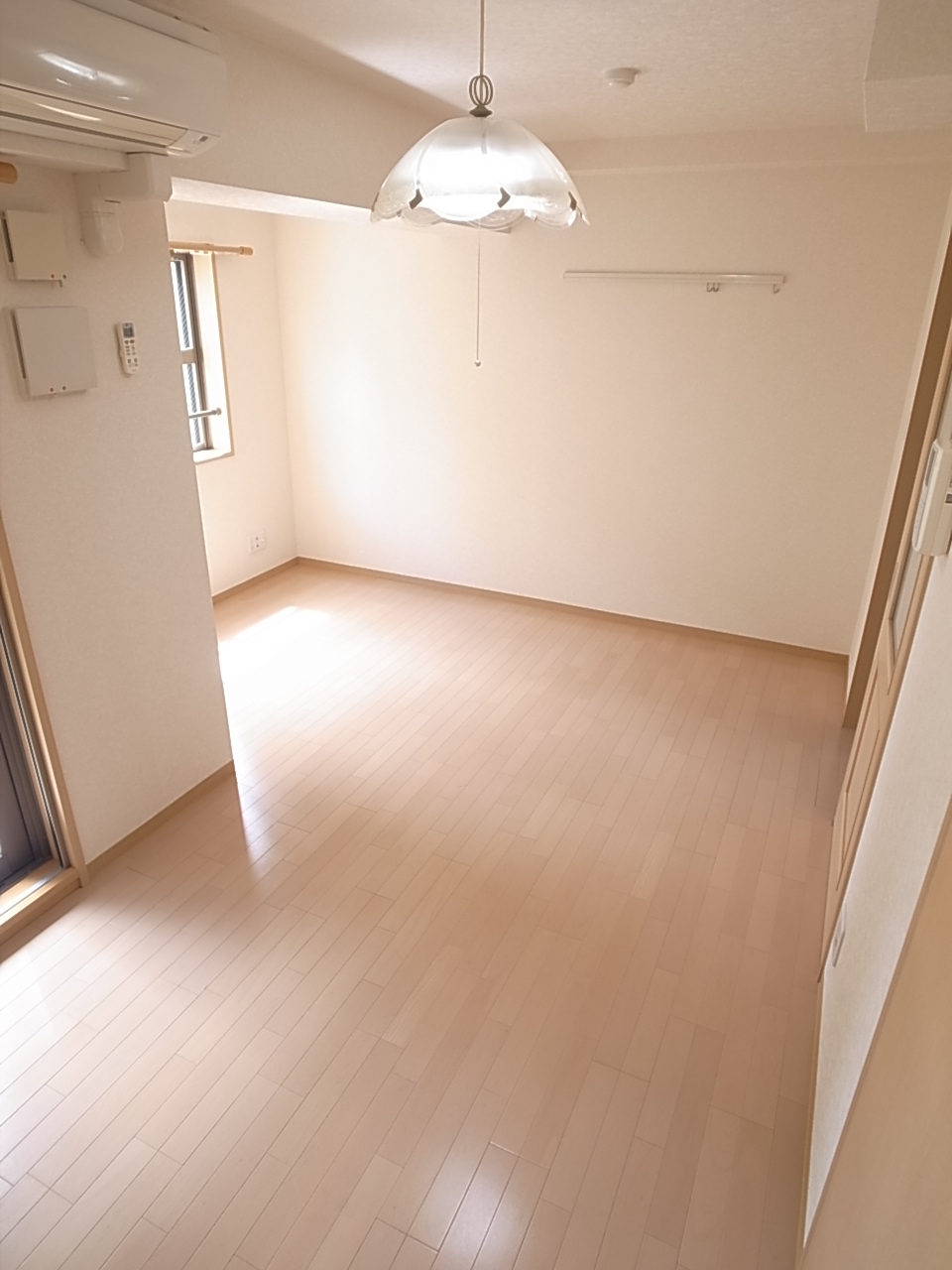 メゾンボヌールの居間写真