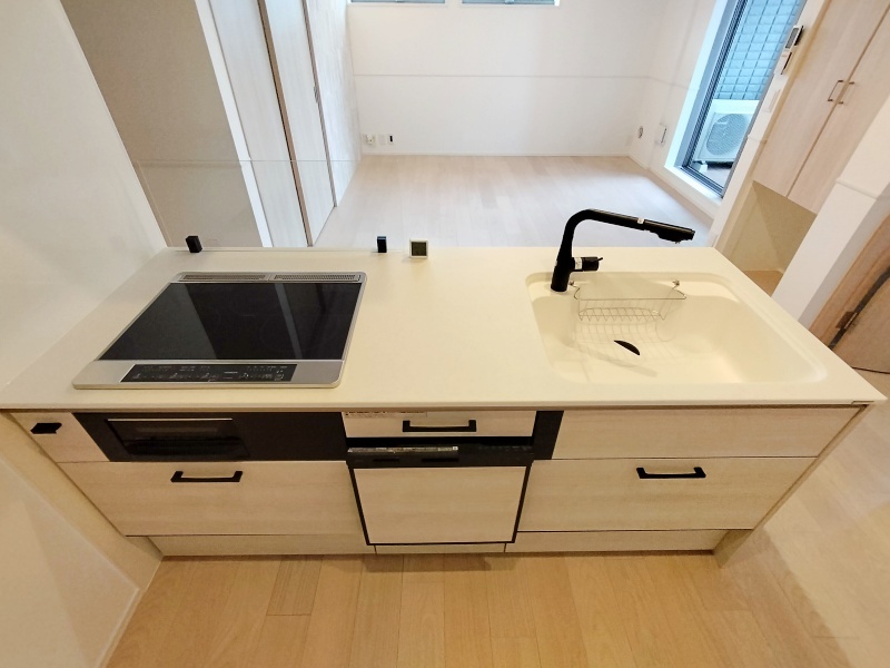 キッチン　【同仕様】ＩＨヒーター２口グリルとラジエント１口付！片付けに