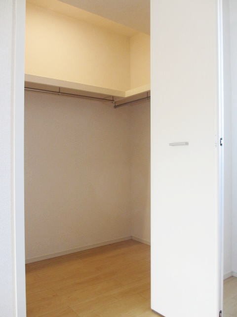 鹿児島市 2階建 築9年の内装写真